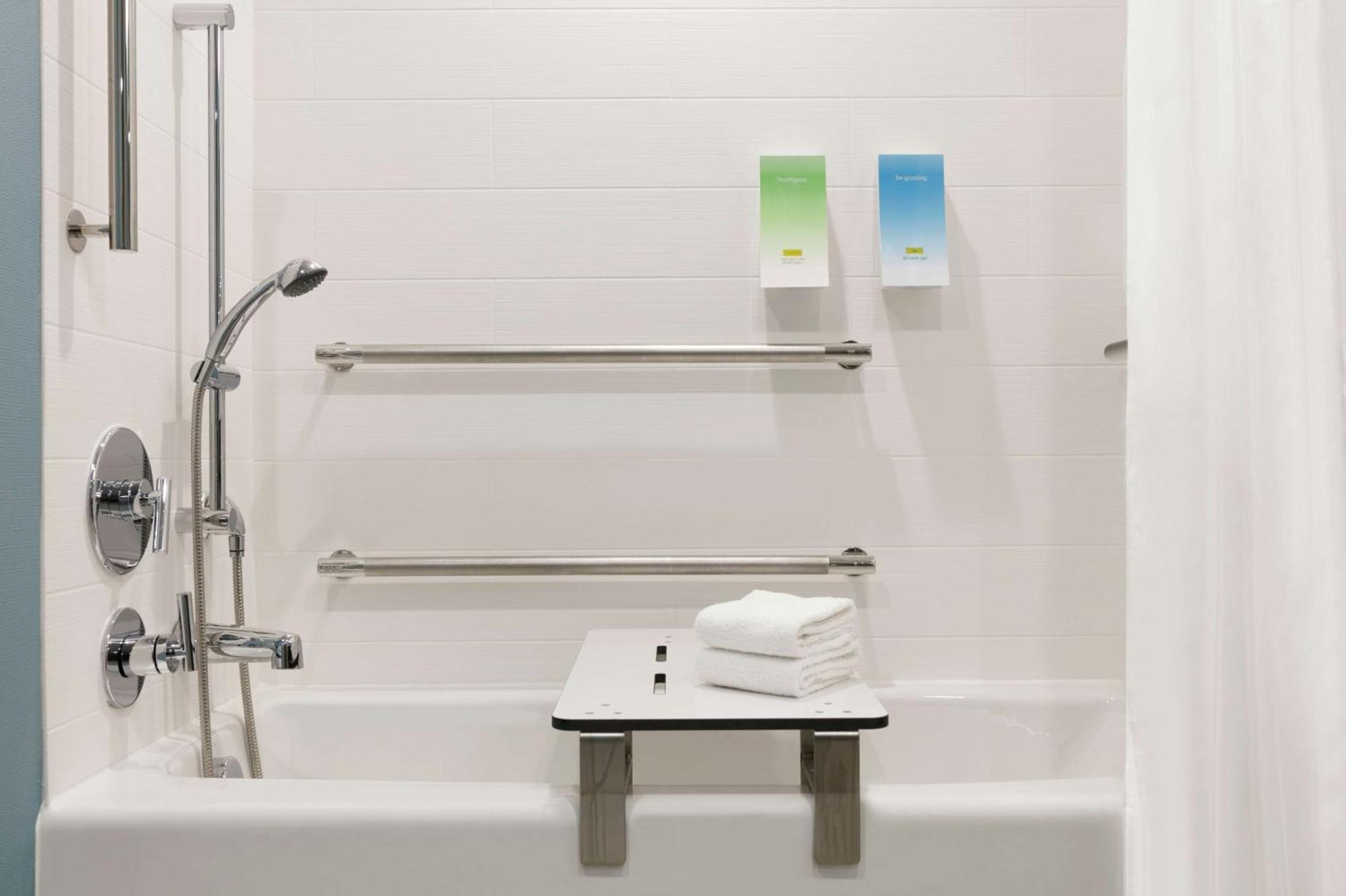 Home2 Suites By Hilton Norfolk Airport Екстериор снимка