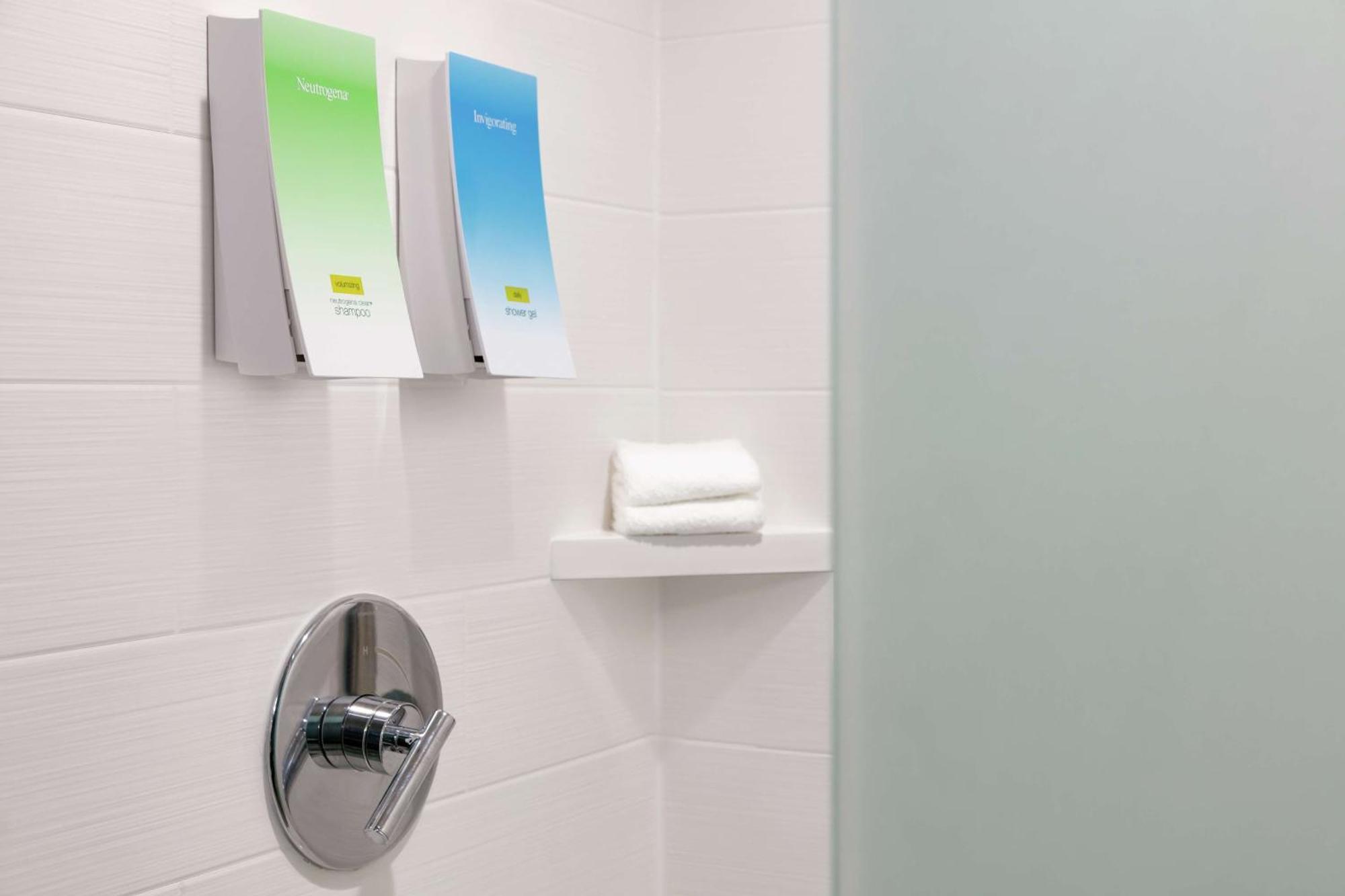 Home2 Suites By Hilton Norfolk Airport Екстериор снимка