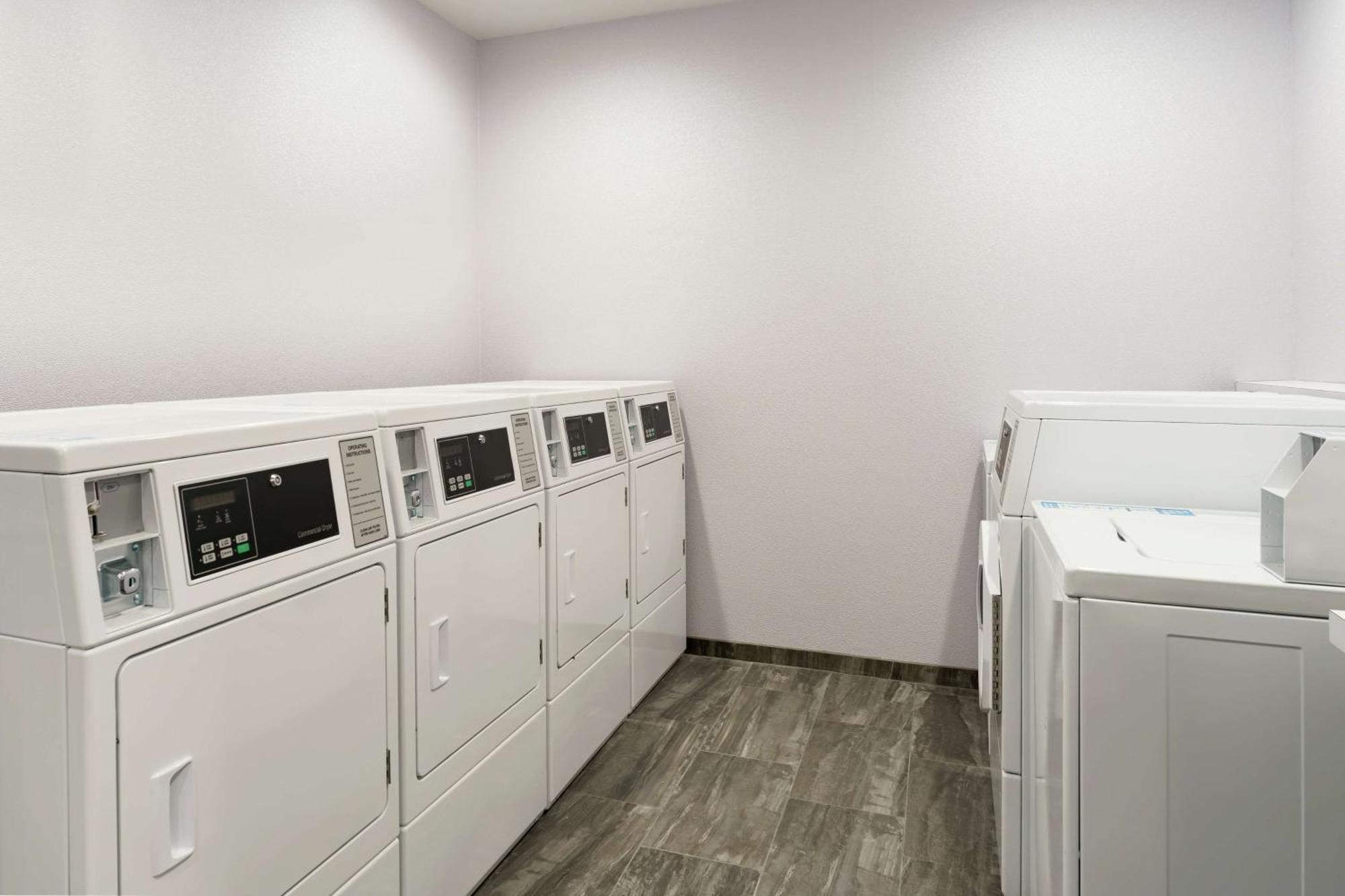 Home2 Suites By Hilton Norfolk Airport Екстериор снимка